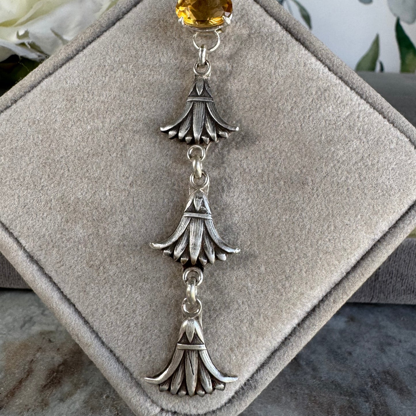 Art Deco Egyptian revival artisan 2.5ct Citrine Papyrus flower necklace in Sterling Silver