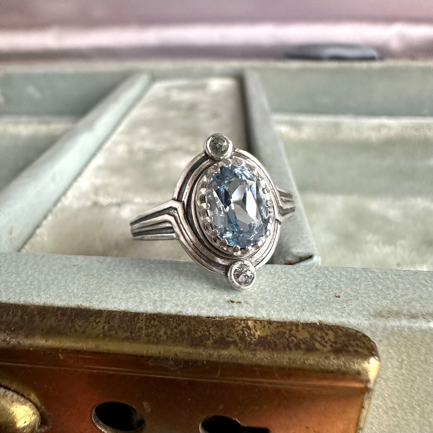 Art Deco three stone Aquamarine spinel artisan ring in Sterling Silver SIZE 7