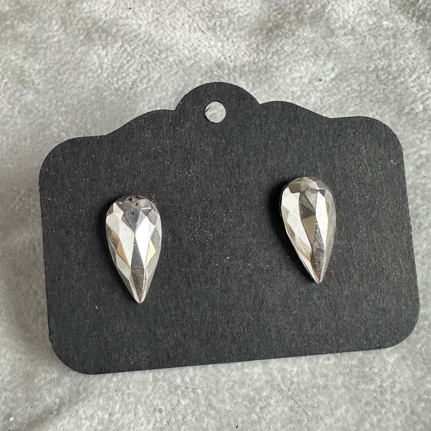 Diamond cut Claw artisan Sterling Silver stud earrings