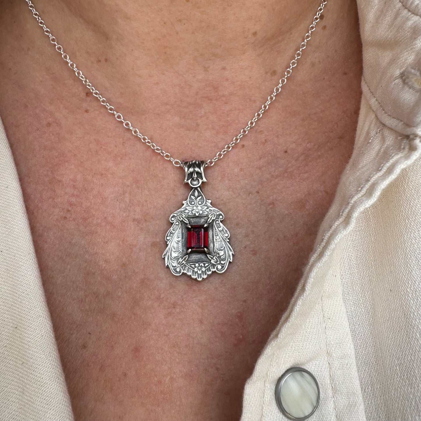 Gothic Victorian 2ct Garnet handmade necklace in Sterling Silver