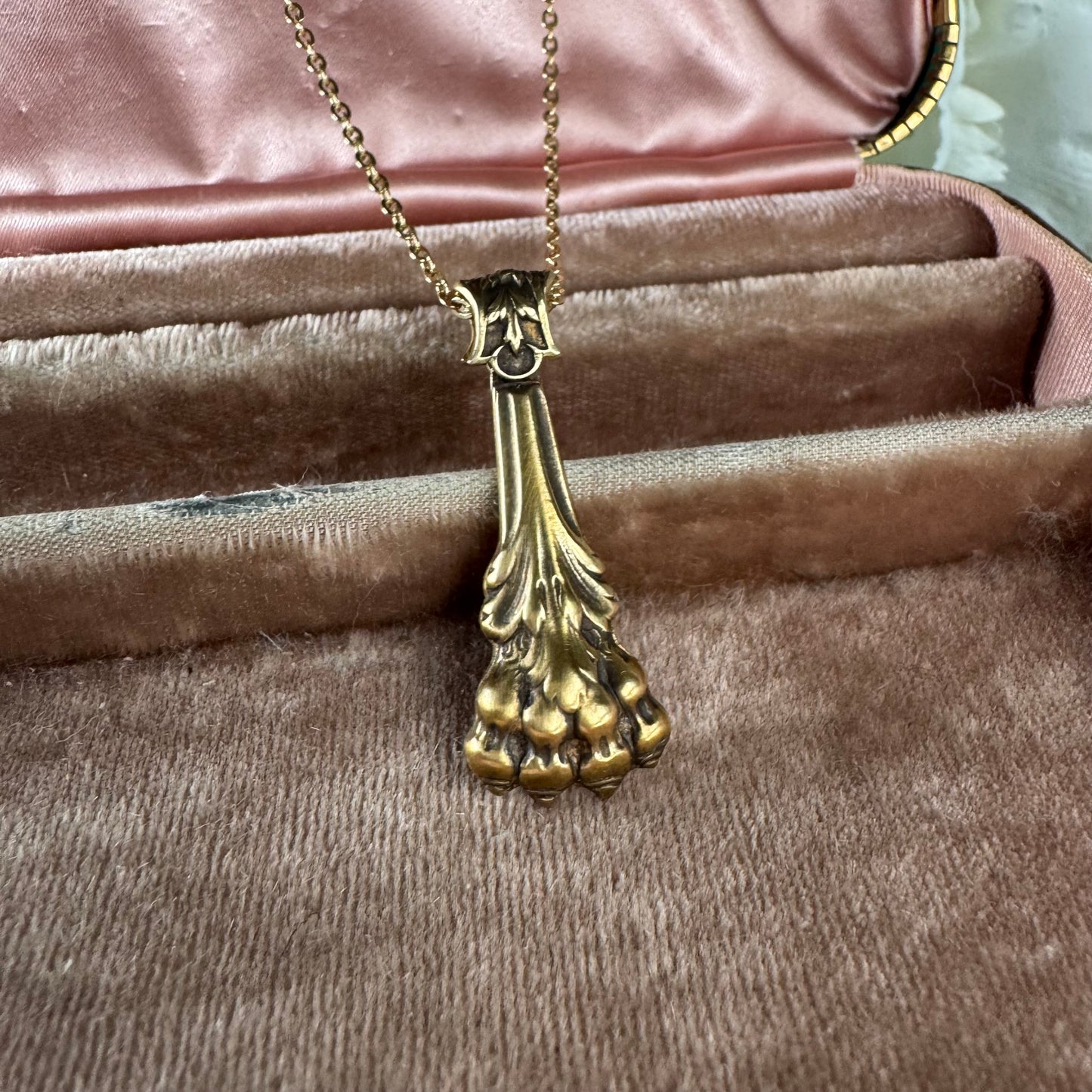 Victorian lucky lions paw amulet necklace in gold Brass