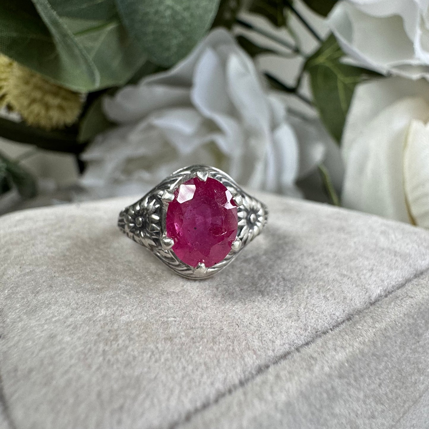 Wildflower botanical 1.5 carat Pink Sapphire handmade ring in Sterling Silver SIZE 7