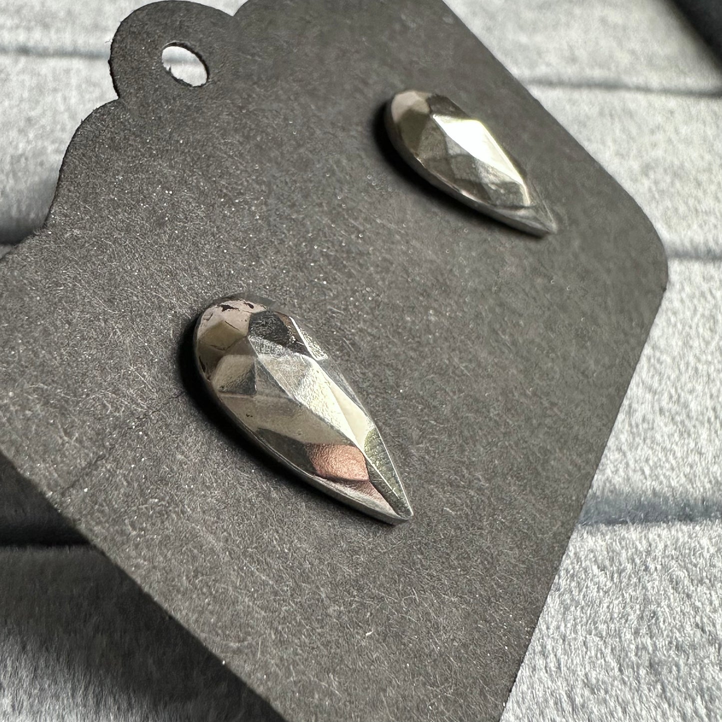 Diamond cut Claw artisan Sterling Silver stud earrings