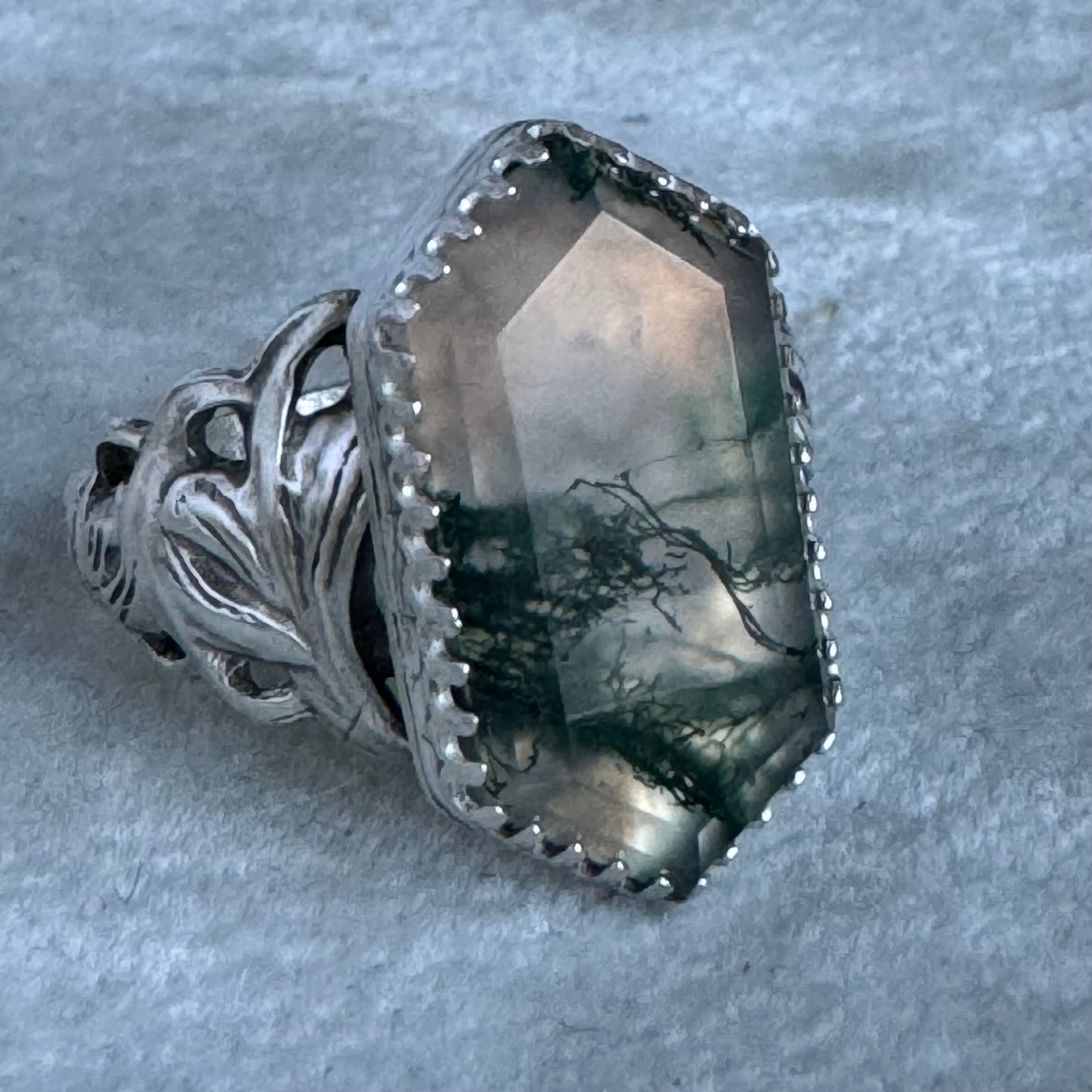 Moss Agate Art Nouveau botanical leaf artisan ring in Sterling Silver