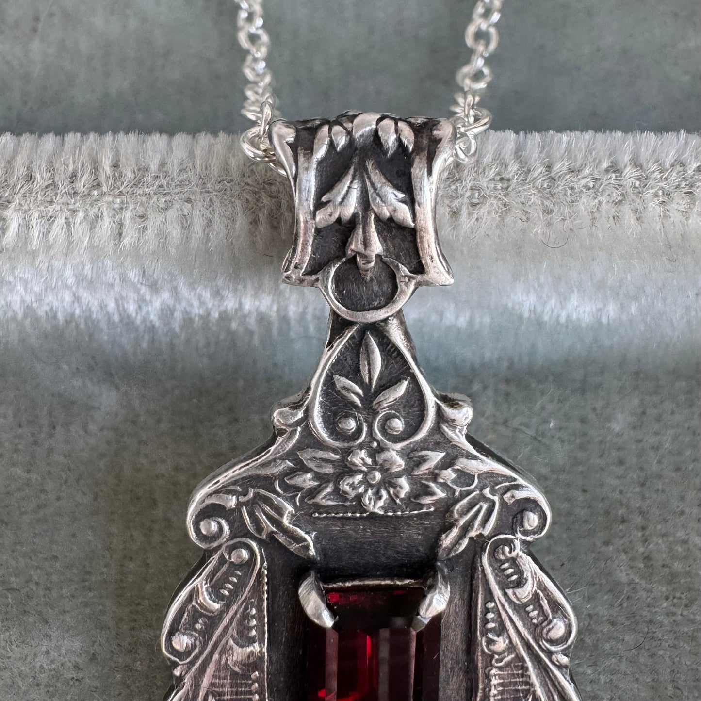 Gothic Victorian 2ct Garnet handmade necklace in Sterling Silver