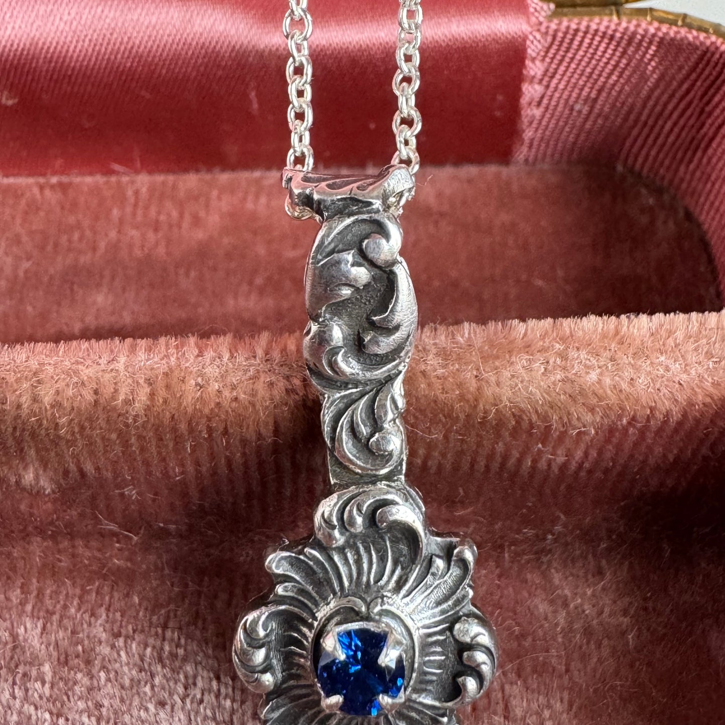Victorian Gothic blue Sapphire artisan necklace in Sterling Silver