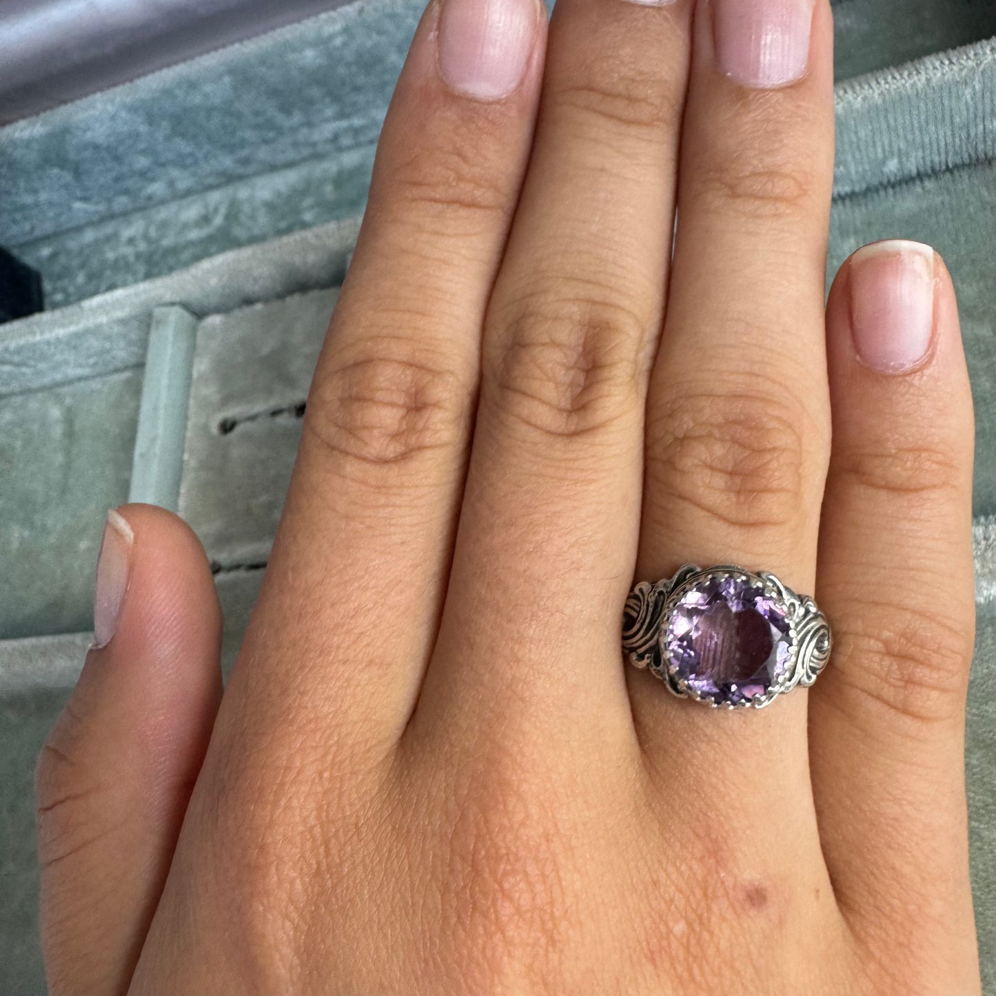 Art Nouveau 3.8 carat lavender Amethyst artisan cocktail ring in Sterling Silver SIZE 7