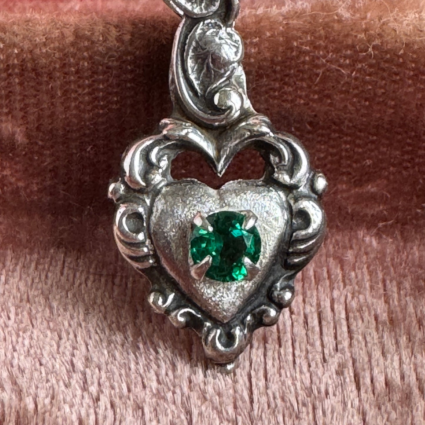 Victorian Gothic artisan heart emerald necklace in Sterling Silver
