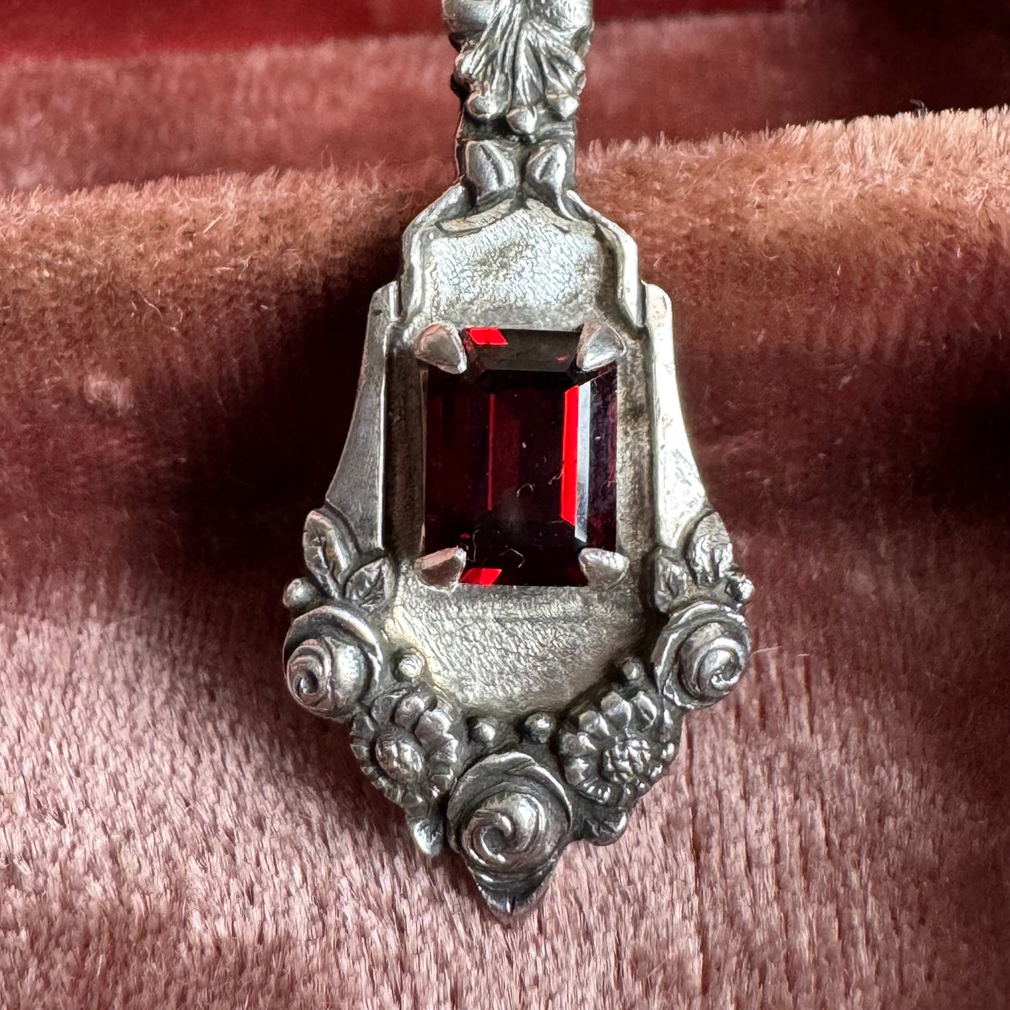 Garnet Victorian floral Artisan Sterling Silver necklace