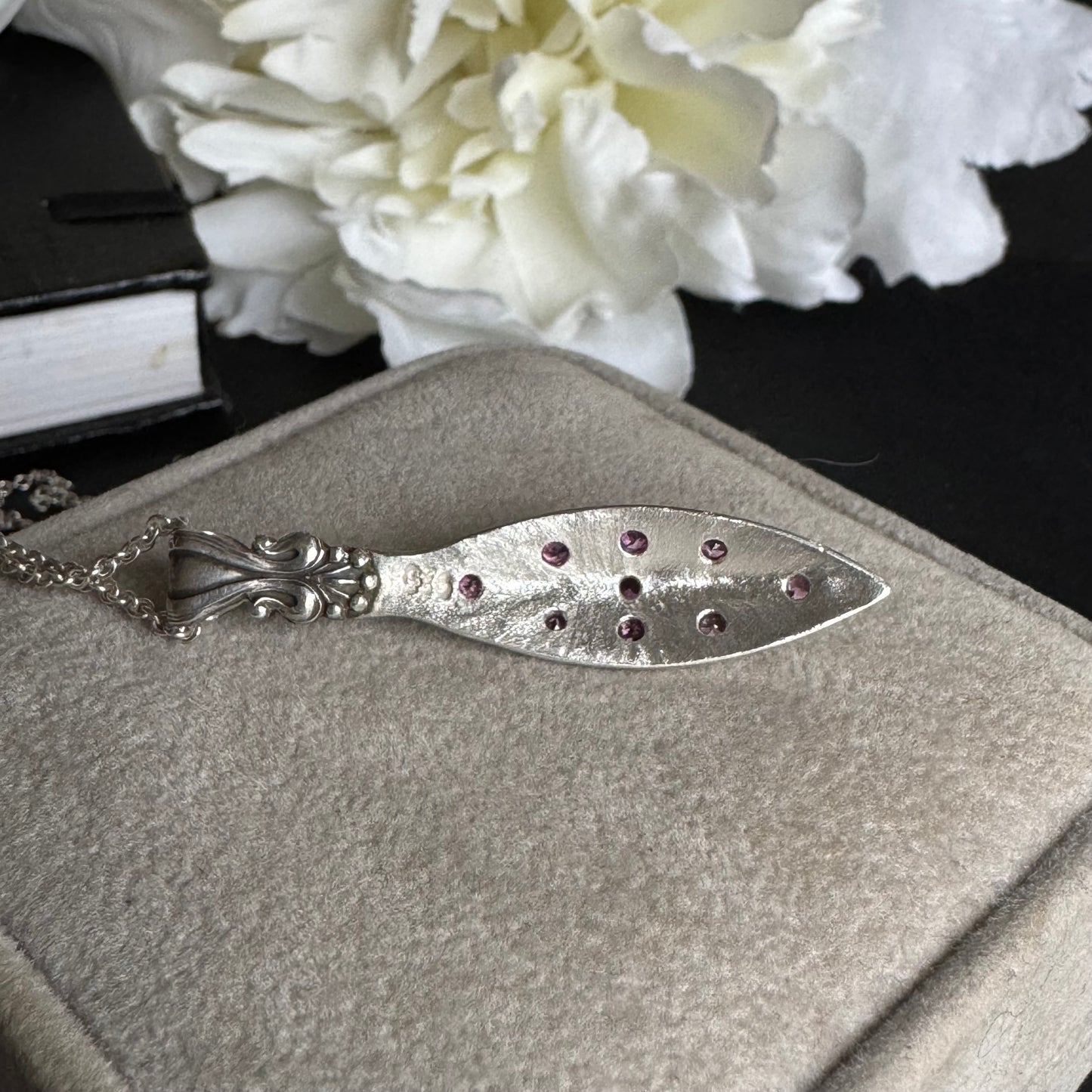 Victorian Marquis artisan Garnet necklace in Sterling Silver