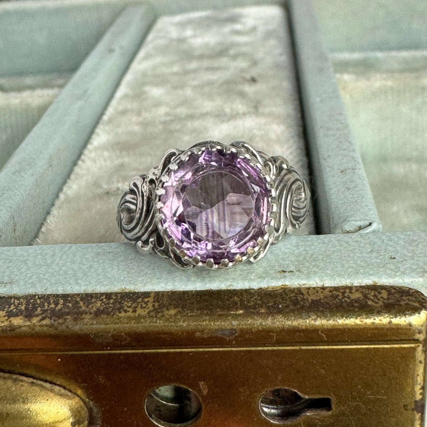 Art Nouveau 3.8 carat lavender Amethyst artisan cocktail ring in Sterling Silver SIZE 7