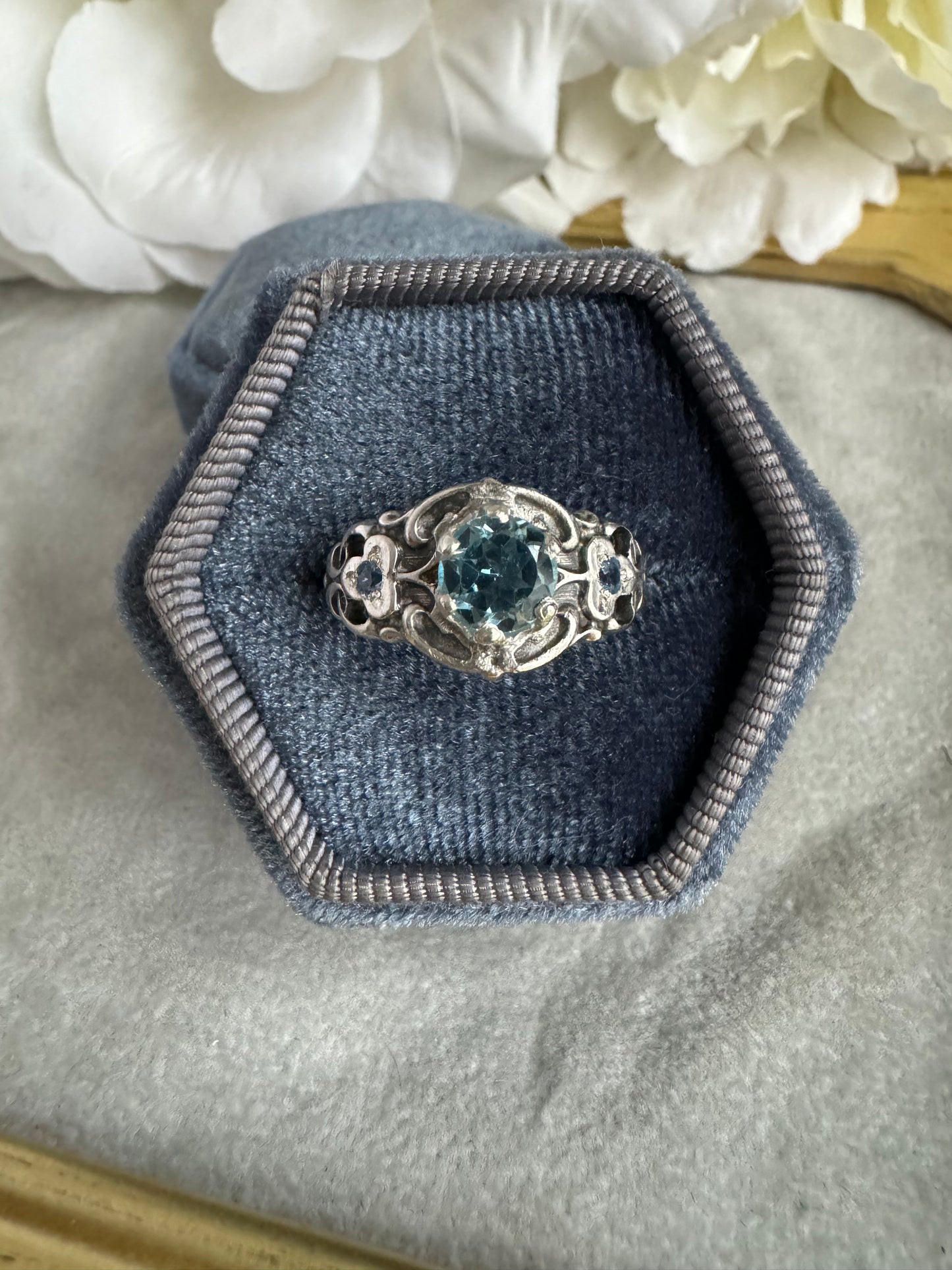 Victorian Sky Blue Topaz 3 stone artisan band ring in Sterling Silver