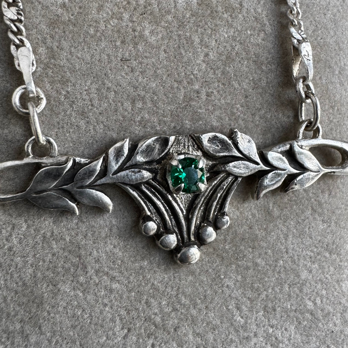 Art Nouveau leaf filagree Emerald artisan collar necklace in Sterling Silver