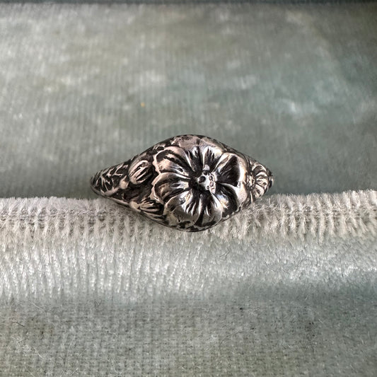 Cosmos Botanical vintage flower ring in Sterling Silver