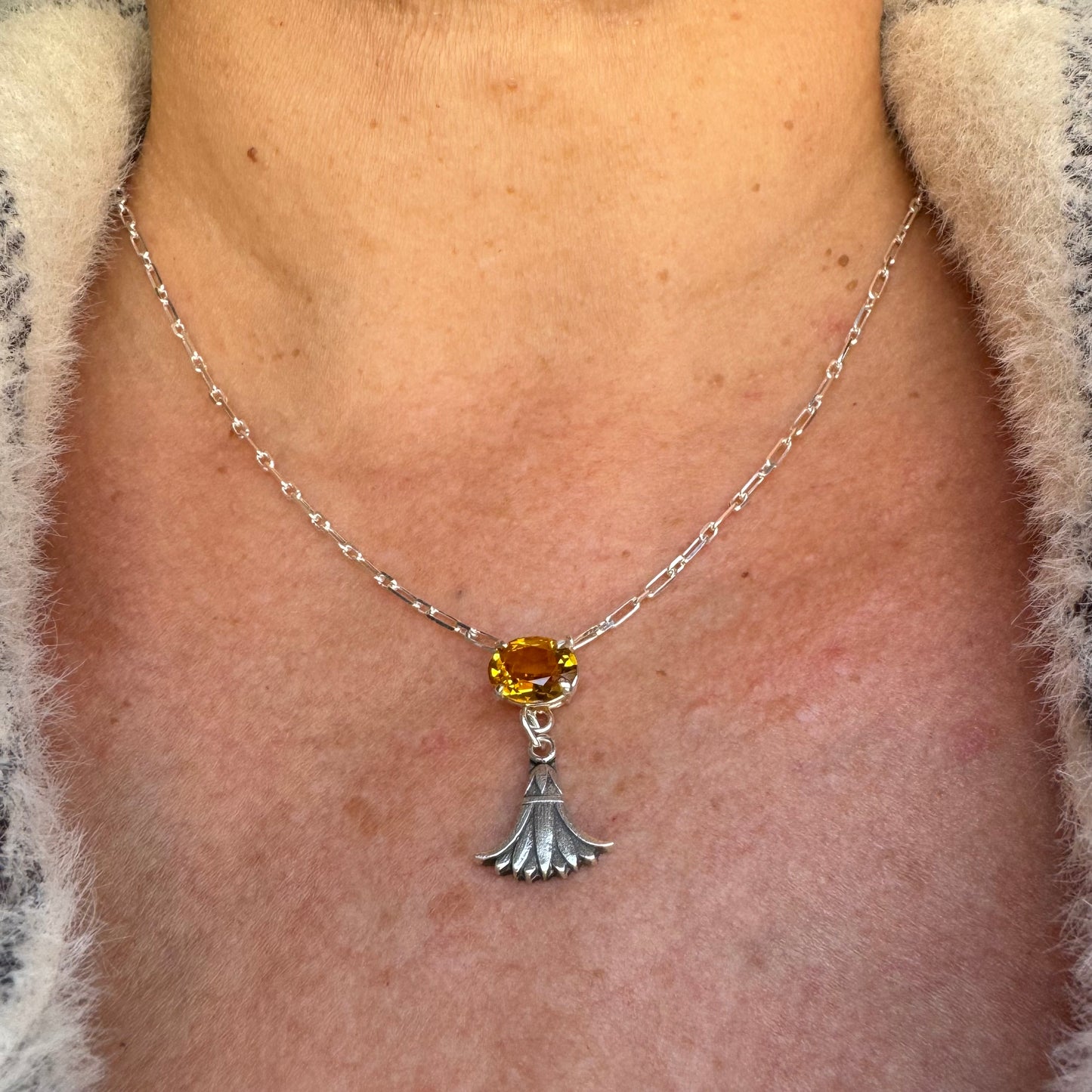 Art Deco Egyptian revival artisan 2.5ct Citrine Papyrus flower necklace in Sterling Silver