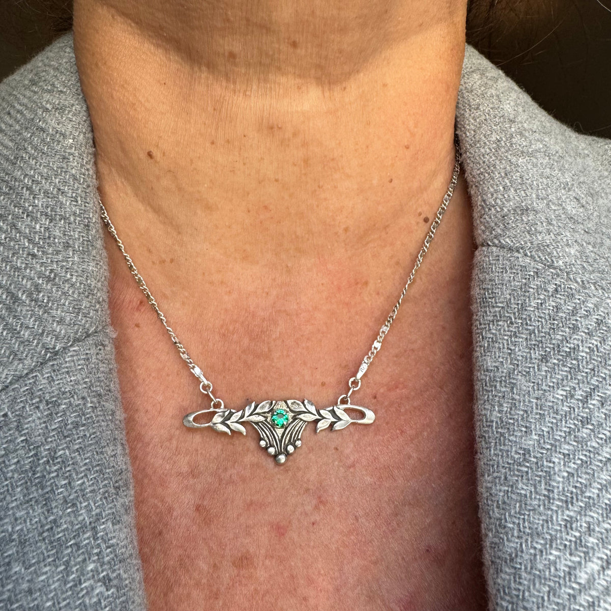 Art Nouveau leaf filagree Emerald artisan collar necklace in Sterling Silver