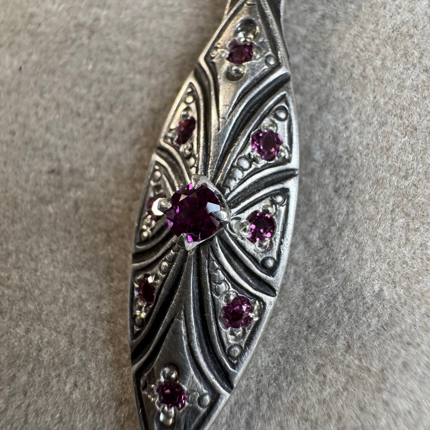 Victorian Marquis artisan Garnet necklace in Sterling Silver